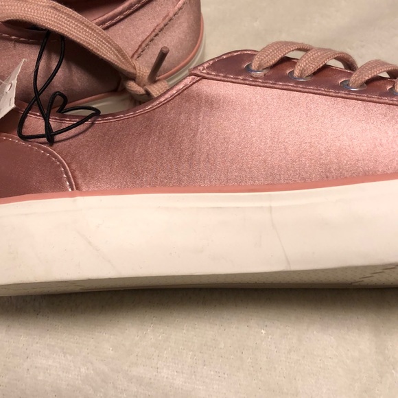GAP rose gold shoes - Picture 8 of 8